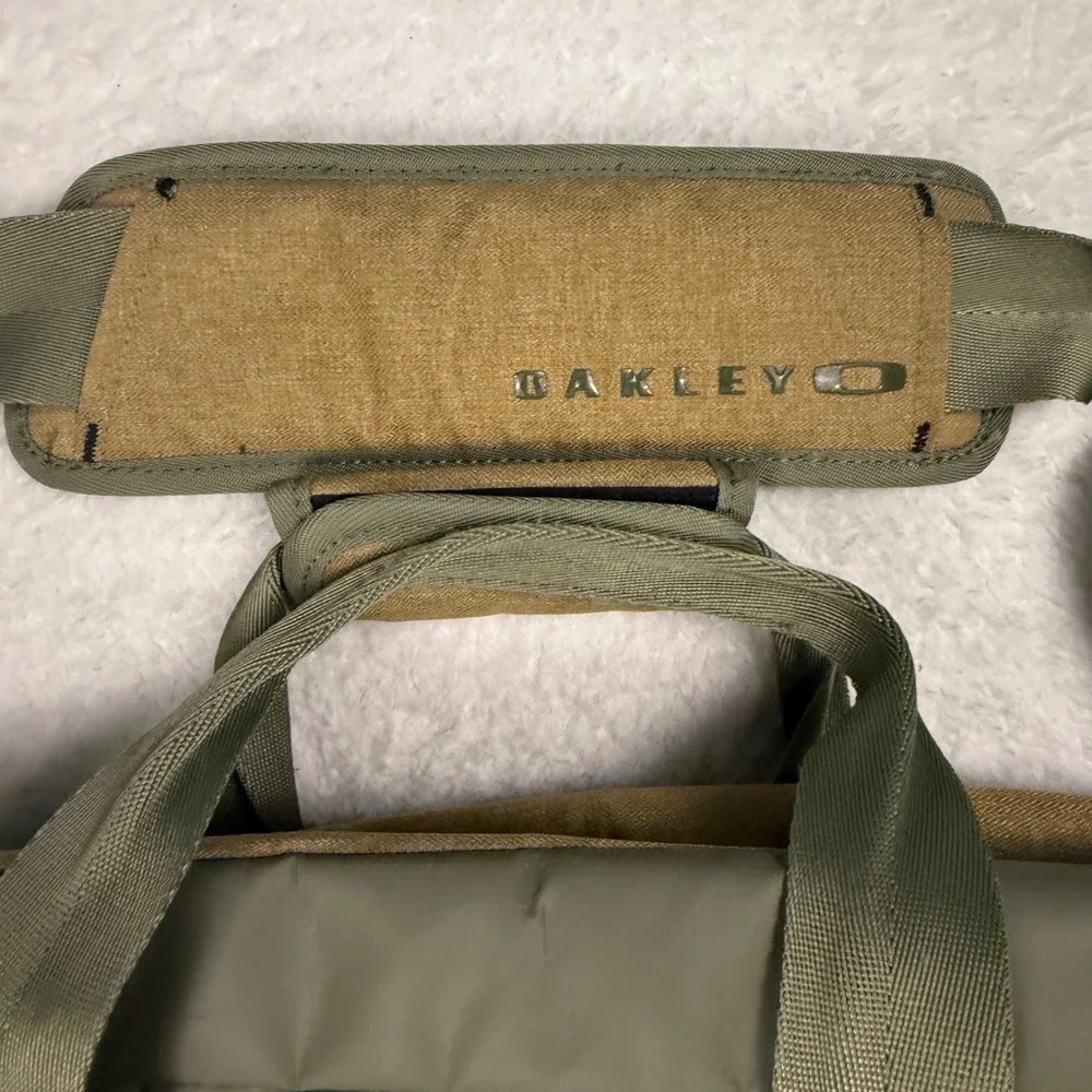 Oakley Duffle Bag Laptop Messenger Olive‎ Green Tan FA14 Travel Work